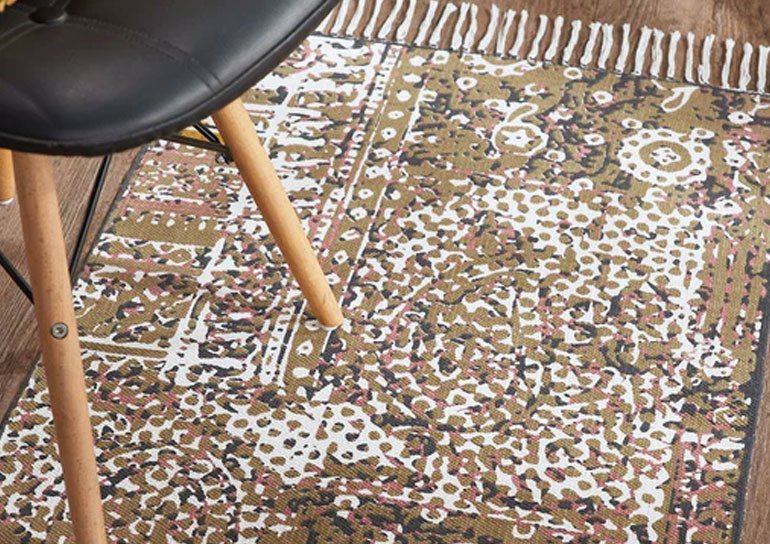 The Art of Weaving: Understanding the Craftsmanship Behind Flatweave Rugs