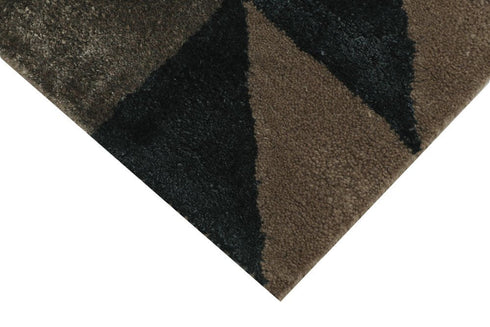 Tawny Ebony Beckon Runner Rug